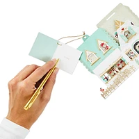 Carte en relief de Noël – Signature de Hallmark (Décoration – Maison du père Noël en 3 dimensions)