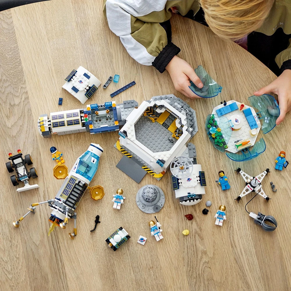 LEGO City La base de recherche lunaire 60350 Ensemble de construction (786 pièces)