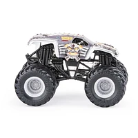 Monster Jam, Official Max D Monster Truck, Die-Cast Vehicle, Legacy Truck Series, 1:64 Scale