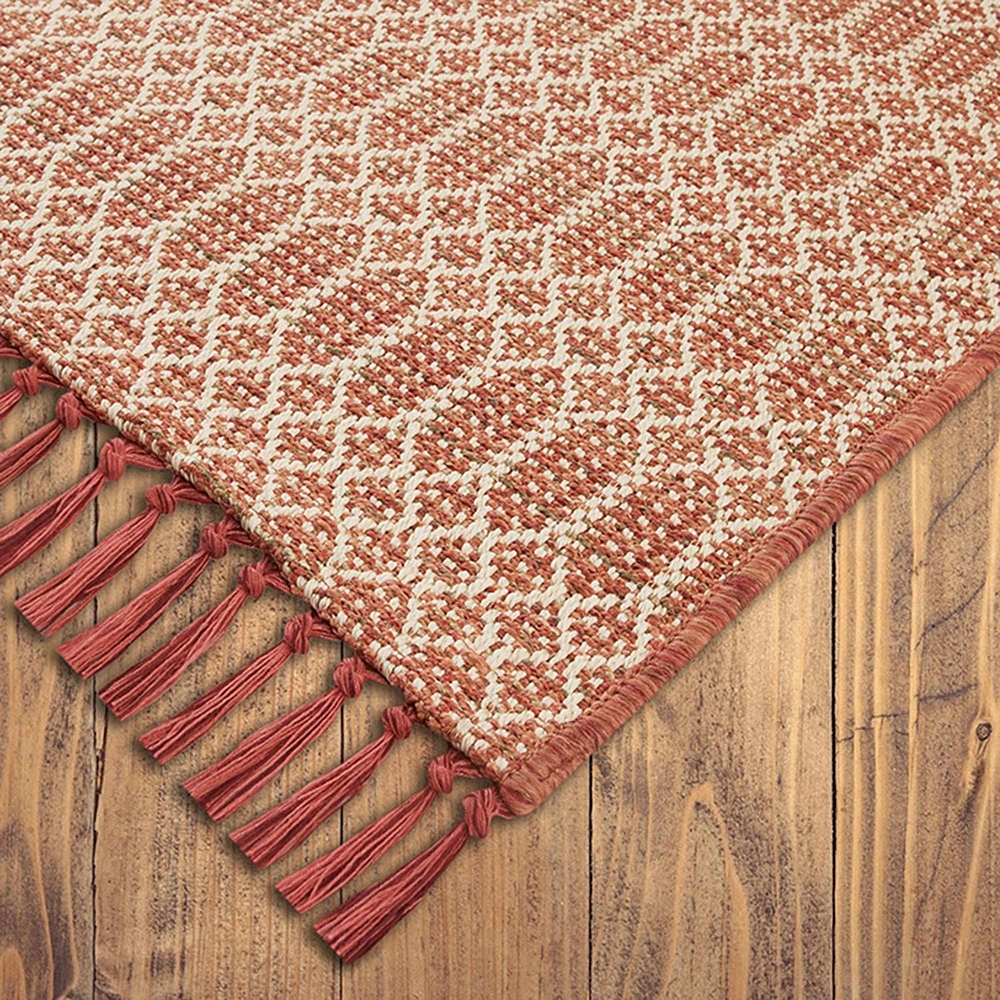 Better Homes & Gardens Woven Geo 5’x7’ Outdoor Rug - Polypropylene/Polyester - Terra Cotta, 5' x 7', fade resistant