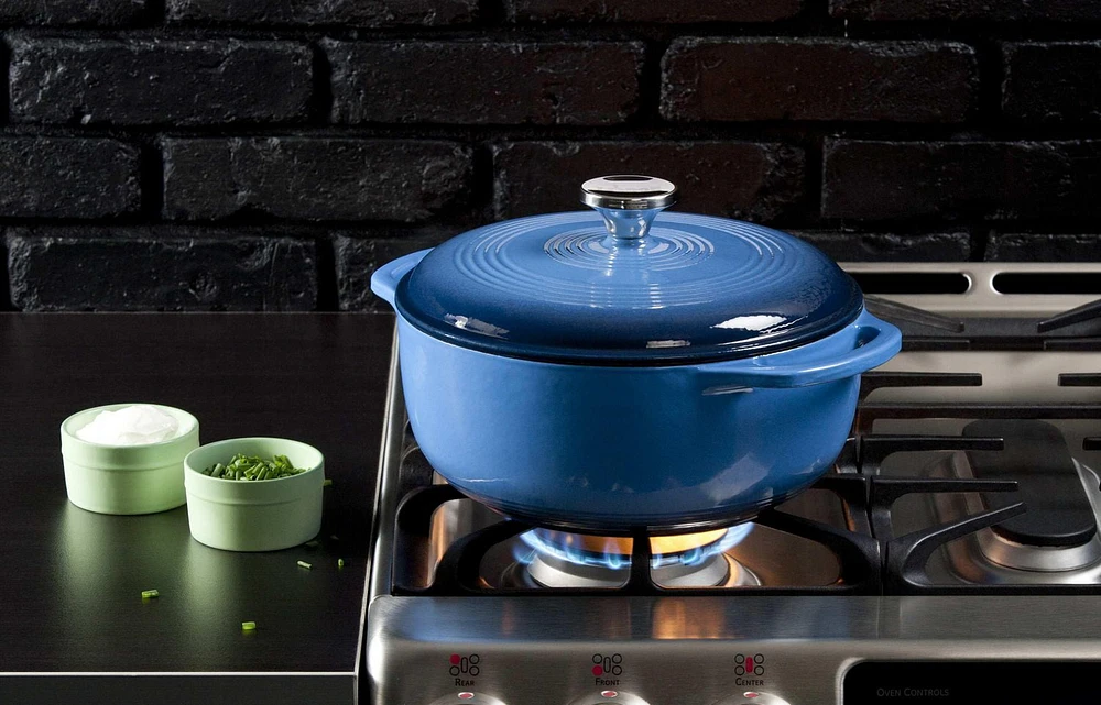 Lodge Enamel Dutch Oven, Blue - 4.5 quart.