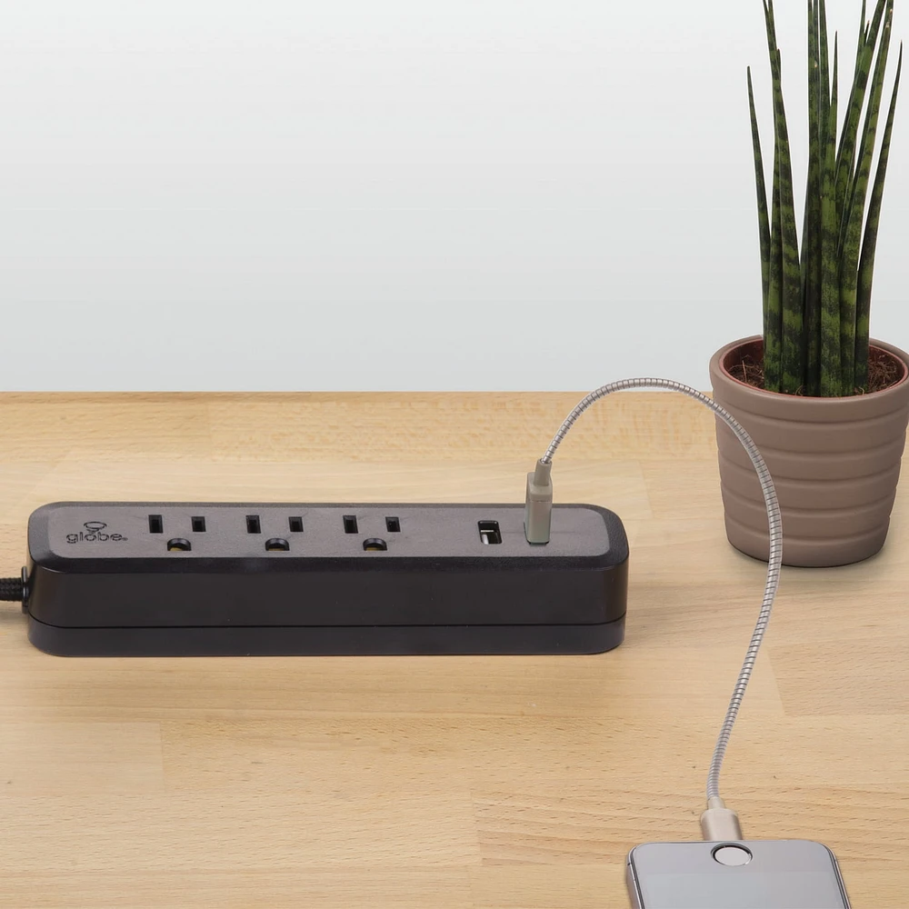 Rallonge multiprise protectrice de surtension USB Serie Designer de Global Electric à 3 prises de 6 pi