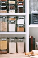 Rubbermaid Brilliance Pantry Airtight Food Storage Container 16 Tasse