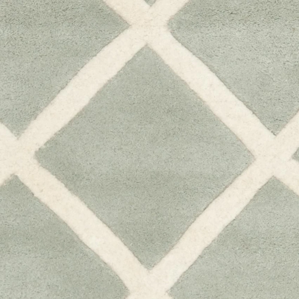 Safavieh Chatham Isaac Geometric Diamonds Area Rug