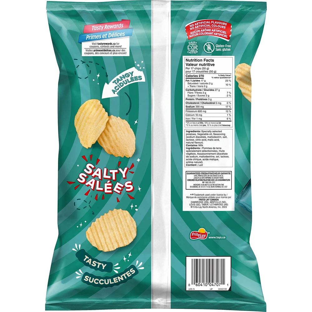 Wavy Lay's Salt & Vinegar flavoured potato chips, 220g