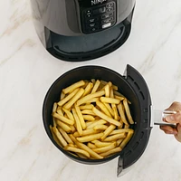 Ninja AF100C, 4-Quart Air Fryer, Black, 1550W, Non-stick basket