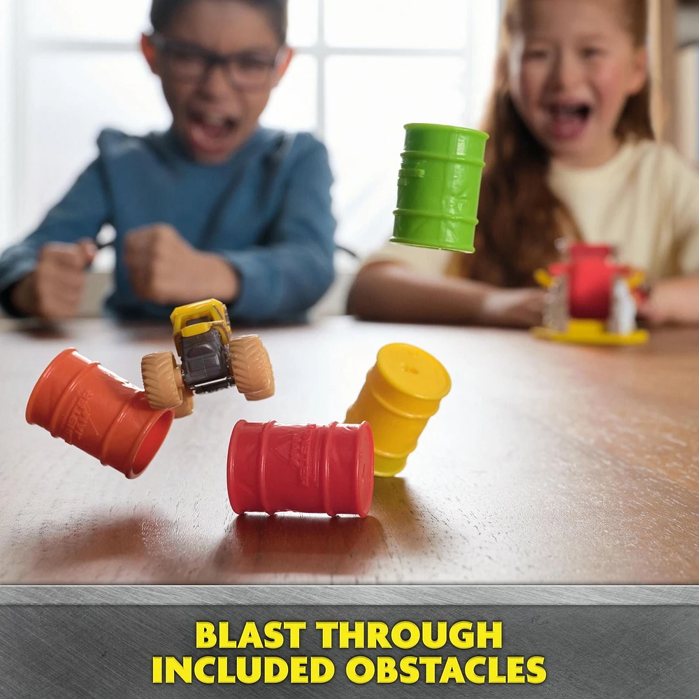 Monster Jam, Mini Launchers Set, Includes Monster Mutt and Earth Shaker 1:87 Scale Die-Cast Monster Trucks, Kids Toys for Boys Ages 3 4 5 6+, Mini Launchers Set