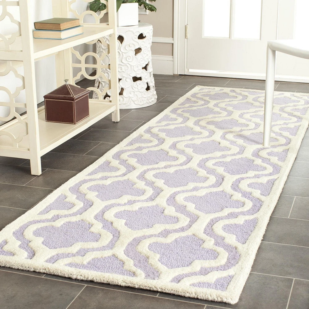 Safavieh Cambridge Kirsten Geometric Area Rug