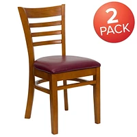 Lot de 2 pièces - Chaise de restaurant de la série HERCULES en bois de cerisier avec dossier échelle - siège en vinyle bourgogne