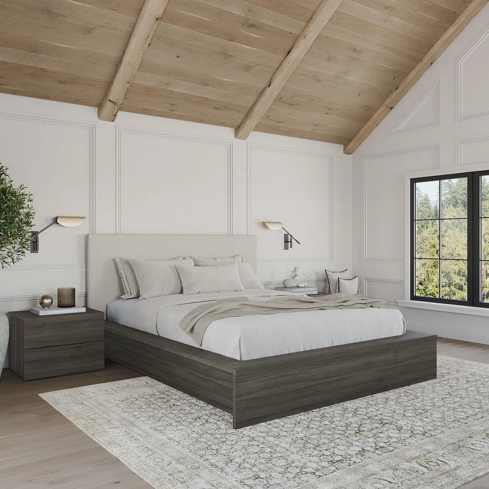 Ensemble de chambre à coucher Jane 4 pièces avec lit queen size, tête de lit rembourrée et 2 tables de chevet