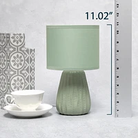 Conceptions simples 11,02 « Lampe de bureau de table de chevet d’accent pastel à texture céramique moderne traditionnelle de 11,02 « avec abat-jour en tissu assorti pour chambre à coucher, t