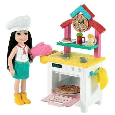 Coffret de jeu ​Barbie Chelsea Peut être Chef de pizza avec poupée Chelsea brunette