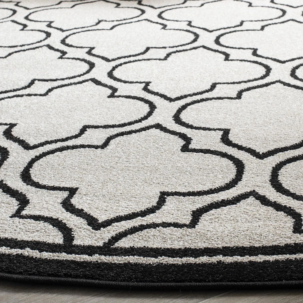 Safavieh Amherst Wilson Geometric Area Rug