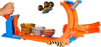 Hot Wheels  Monster Trucks  Défi du Trophée Tournez-et-Renversez Âges 4+