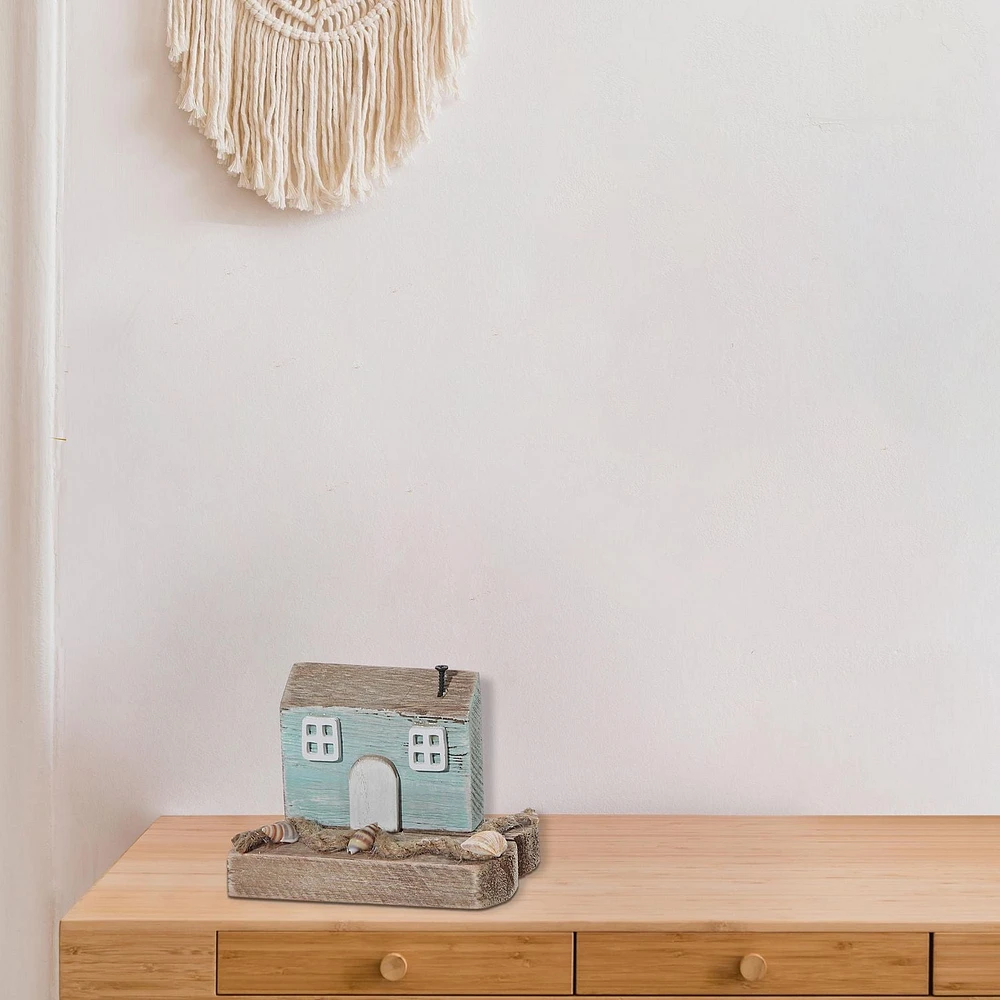 Maison En Bois Au Bord De La Mer
