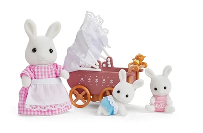 Calico Critters Connor N Kerri's Carriage Ride, Dollhouse Playset with Figures and Accessories
