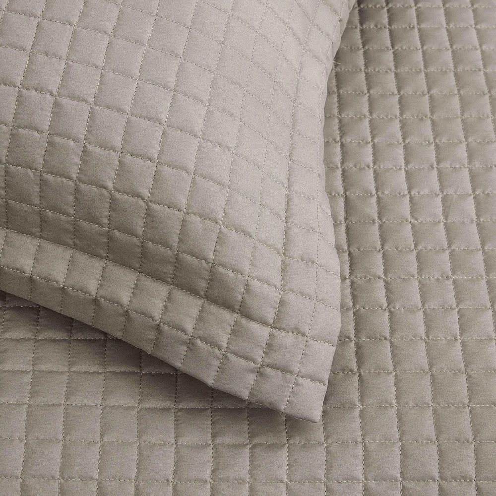 Millano Classic Quilt Set