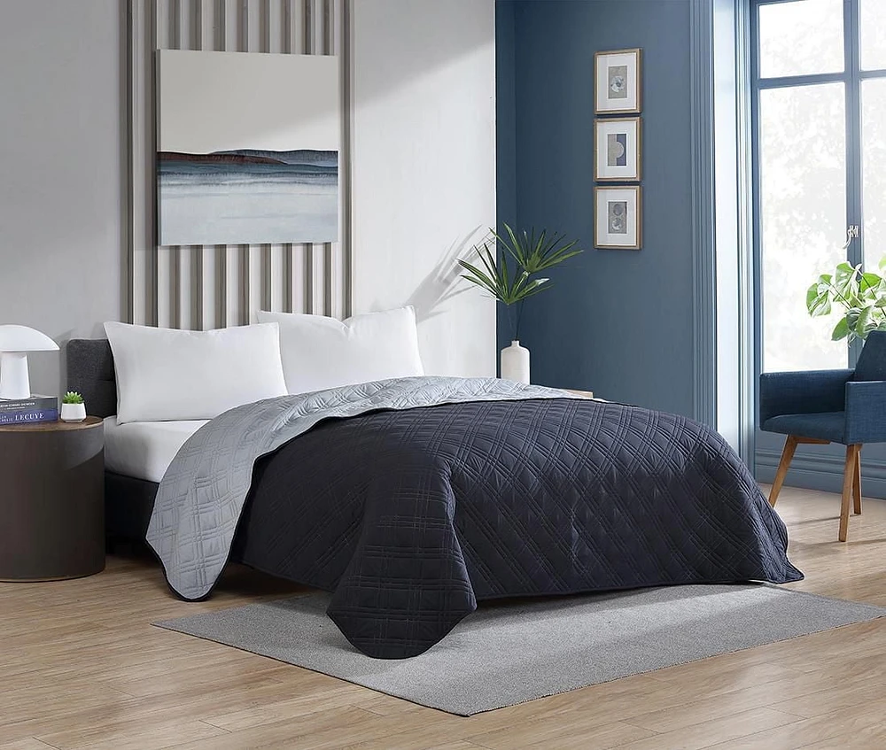 Courtepointe en microfibre Pinsonic Mainstays, réversible Tailles: 2 Places/Grand