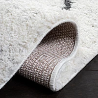 SAFAVIEH August Delroy Solid Plush Shag Area Rug