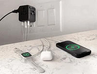 Aluratek Universal 20W Travel Adapter