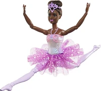 Poupée Barbie s’illuminer lorsqu’elle danse