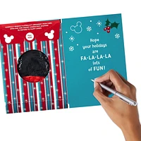 Carte de Noël Hallmark Disney pour enfants, Mickey avec peluche (boule douce Mickey)