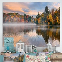 Designart Feuillage d'automne au bord du lac Art mural sur toile