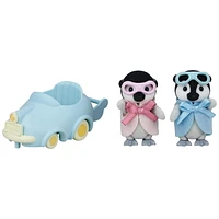 Calico Critters Penguin Babies Ride 'N Play, Lot de 2 figurines de poupée à collectionner avec accessoire Pushcart 2 figurines avec accessoire
