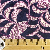 Tissu pré-coupé Fat Quarter de Fabric Creations à motif de feuilles rose en bleu - 18" x 21" / 45cm x 53cm 18" x 21" / 45cm x 53cm