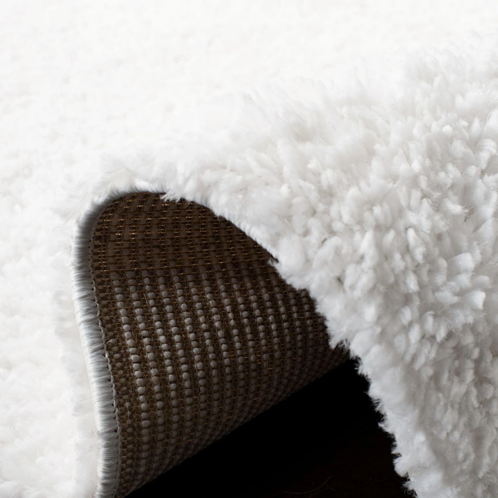 SAFAVIEH August Carlene Solid Plush Shag Area Rug