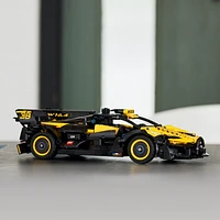 LEGO Technic Bolide Bugatti; kit de construction 9+ de voiture sport et de mini moteur 42151 Comprend 905 pièces, 9+ ans