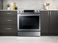 5.8 cu. ft. Slide-in Electric Range Ranges - NE58F9500SS/AA | Samsung US