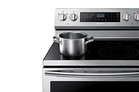 5.9 cu. ft. Freestanding Electric Range with True Convection