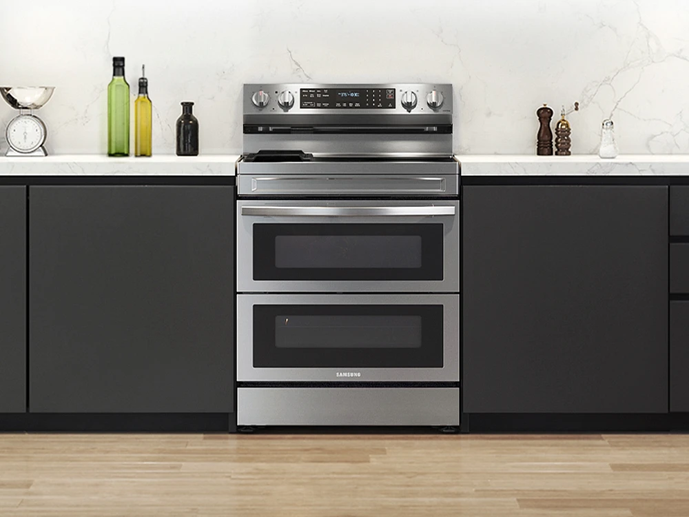 NE63A6751SS/AA | 6.3 cu. ft. Smart Freestanding Electric Range with Flex Duo™, No-Preheat Air Fry & Griddle in Stainless Steel | Samsung Business US