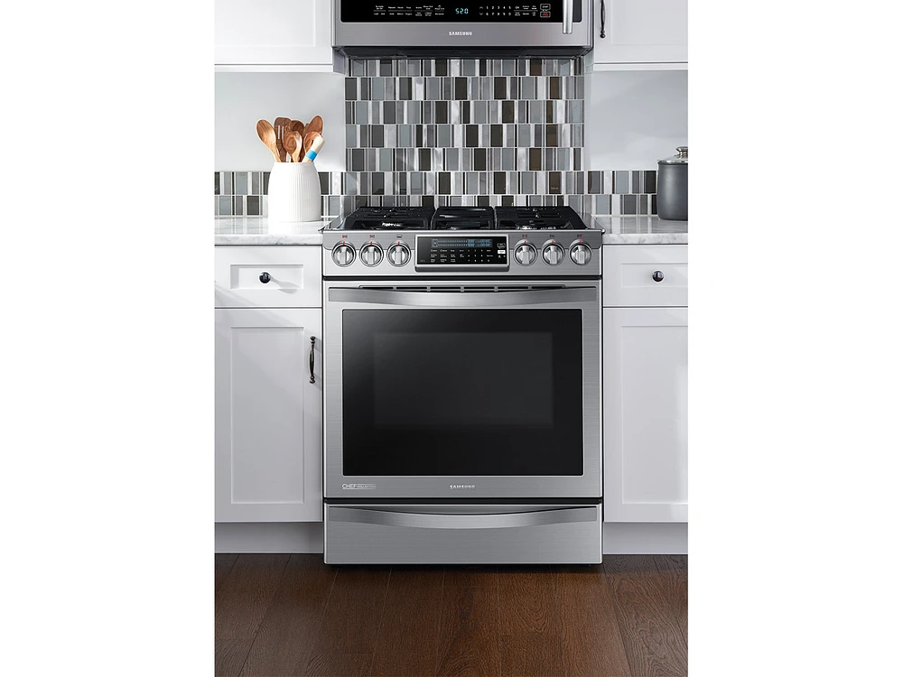 5.8 cu. ft. Slide-in Gas Chef Collection Range with True Convection Ranges - NX58H9950WS/AA | Samsung US