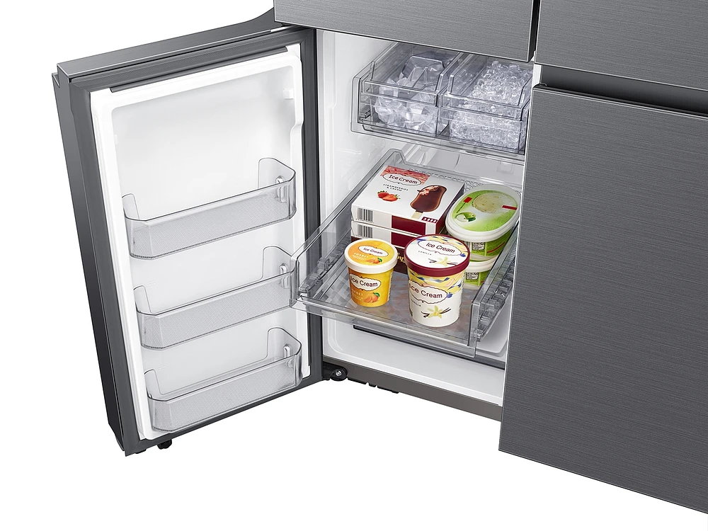 29 cu. ft. Smart 4-Door Flex™ refrigerator with Beverage Center and Dual Ice Maker in Stainless Steel Refrigerators