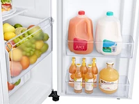 Side-by-Side Refrigerator with Ice Maker (RS27T5200WW) | Samsung US