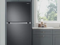 Black Stainless Steel 18 cu. ft. Top Freezer Fridge with FlexZone | Samsung US