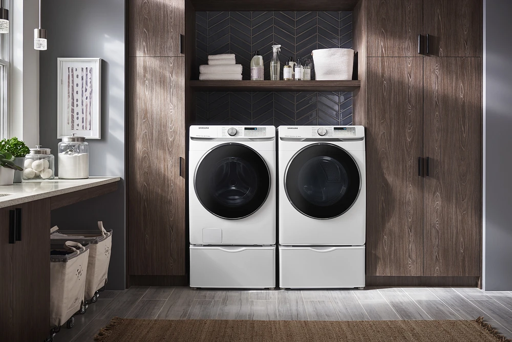 4.5 cu. ft. Smart Front Load Washer with Super Speed in White Washer  - WF45R6300AW/US | Samsung US