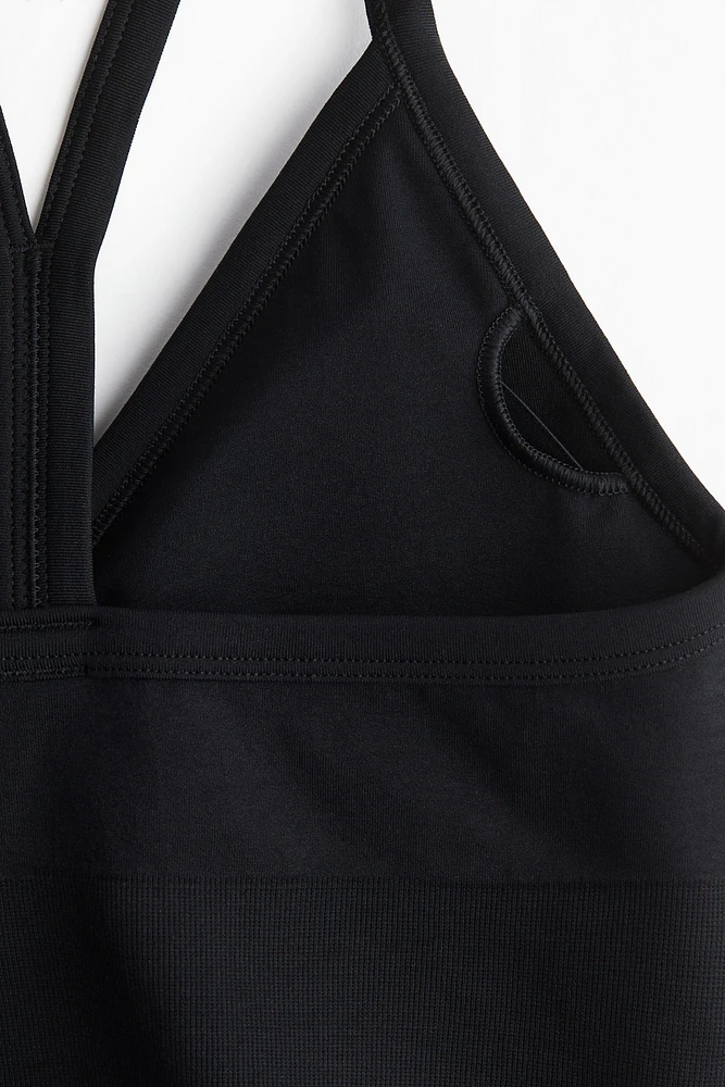 Seamless Medium-Support Sports Bra with DryMove™
