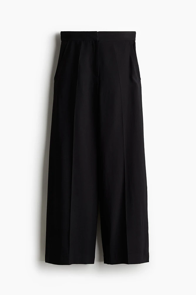 Wide-Leg Pants