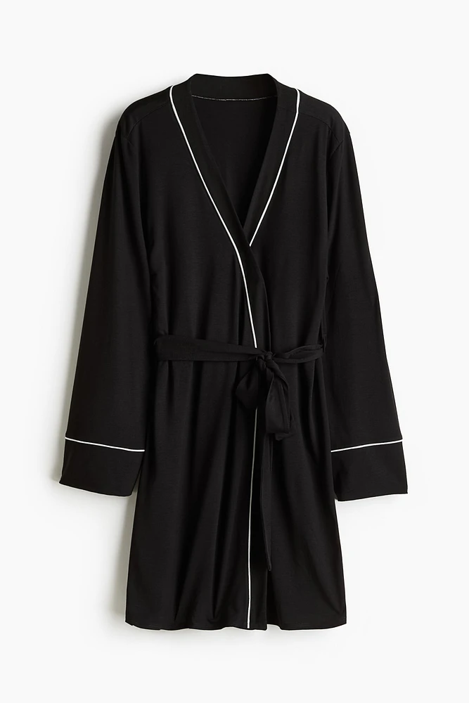 Piping-detail dressing gown