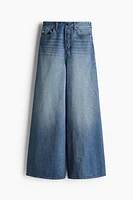 Wide-Leg Jeans