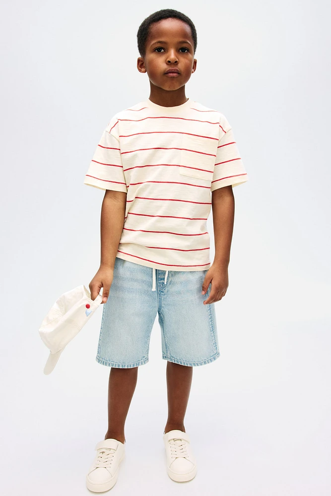 Chest-pocket T-shirt