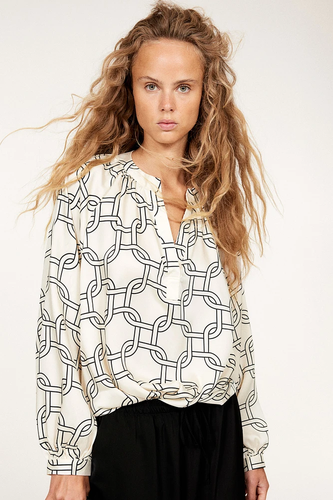 Balloon-Sleeved Blouse