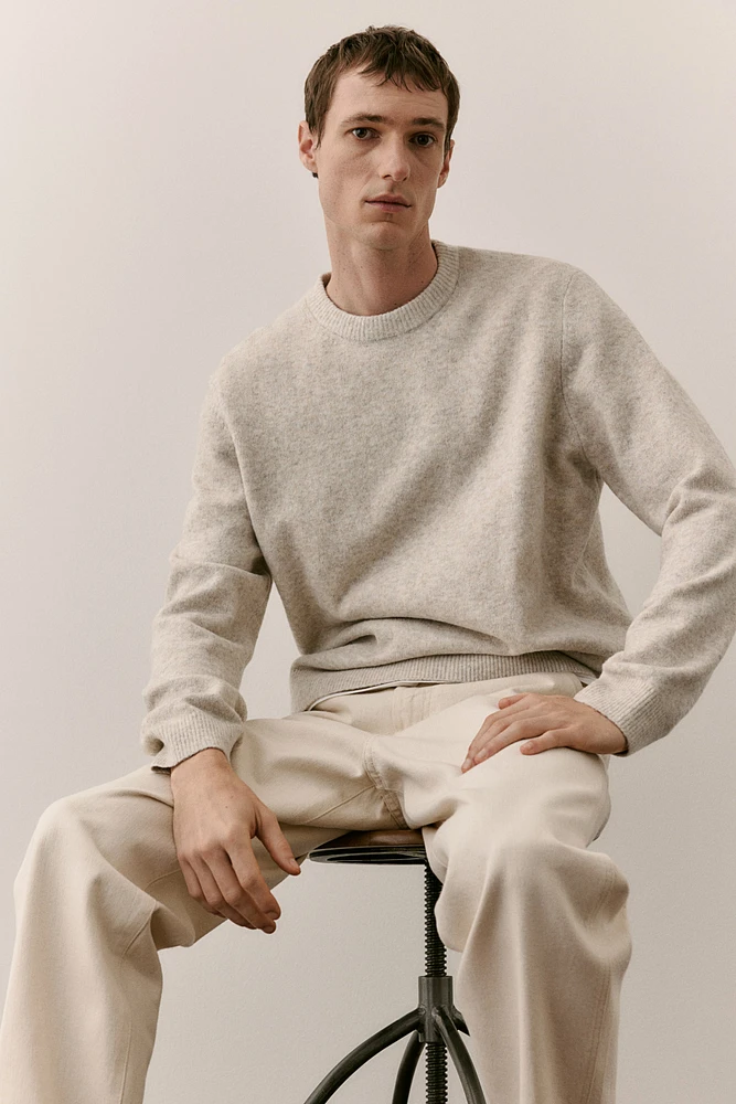 Regular Fit Fine-Knit Sweater