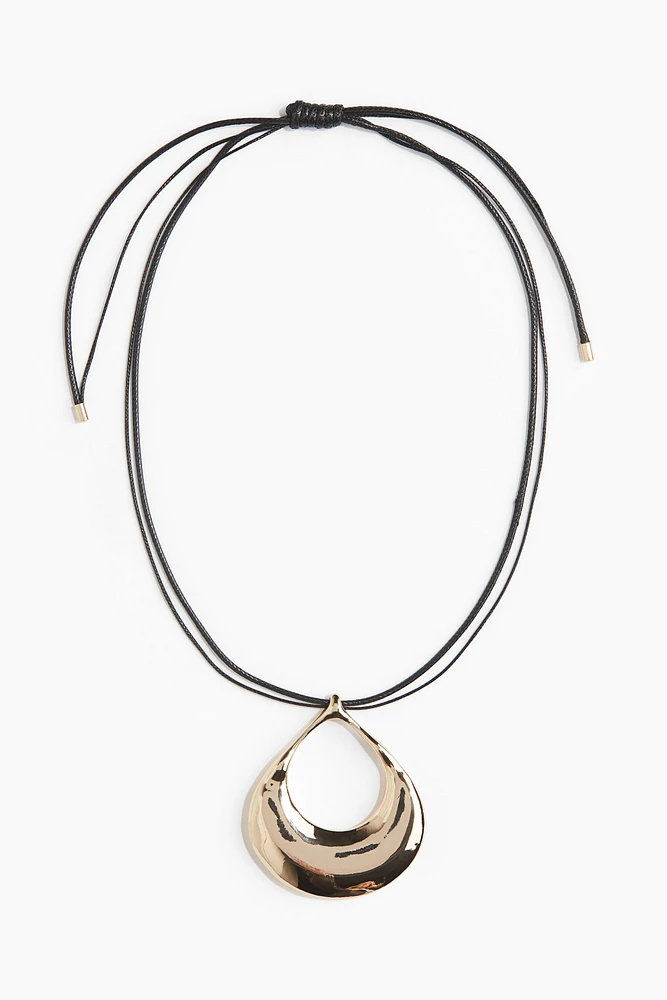 Collier cordon avec pendentif