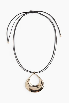 Collier cordon avec pendentif