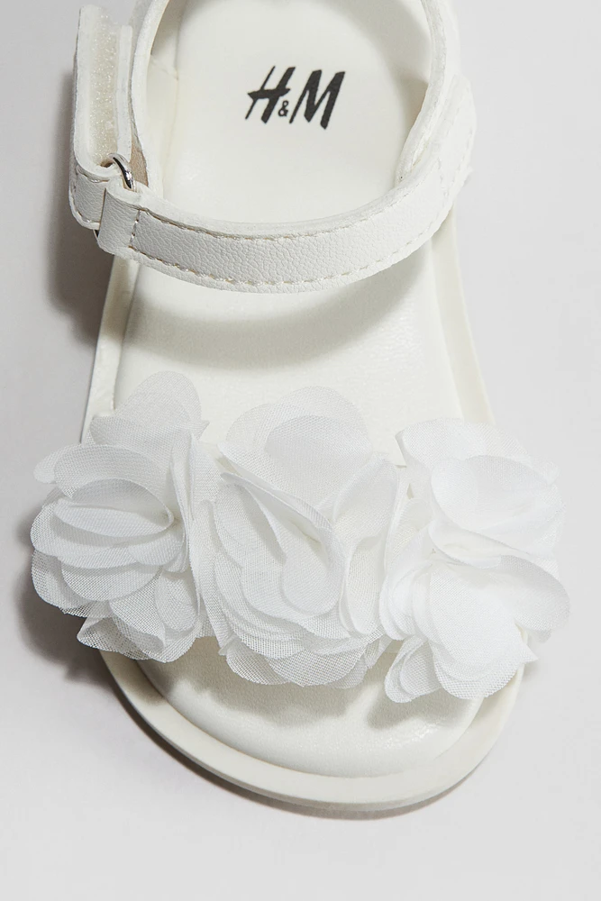 Sandales avec appliqués