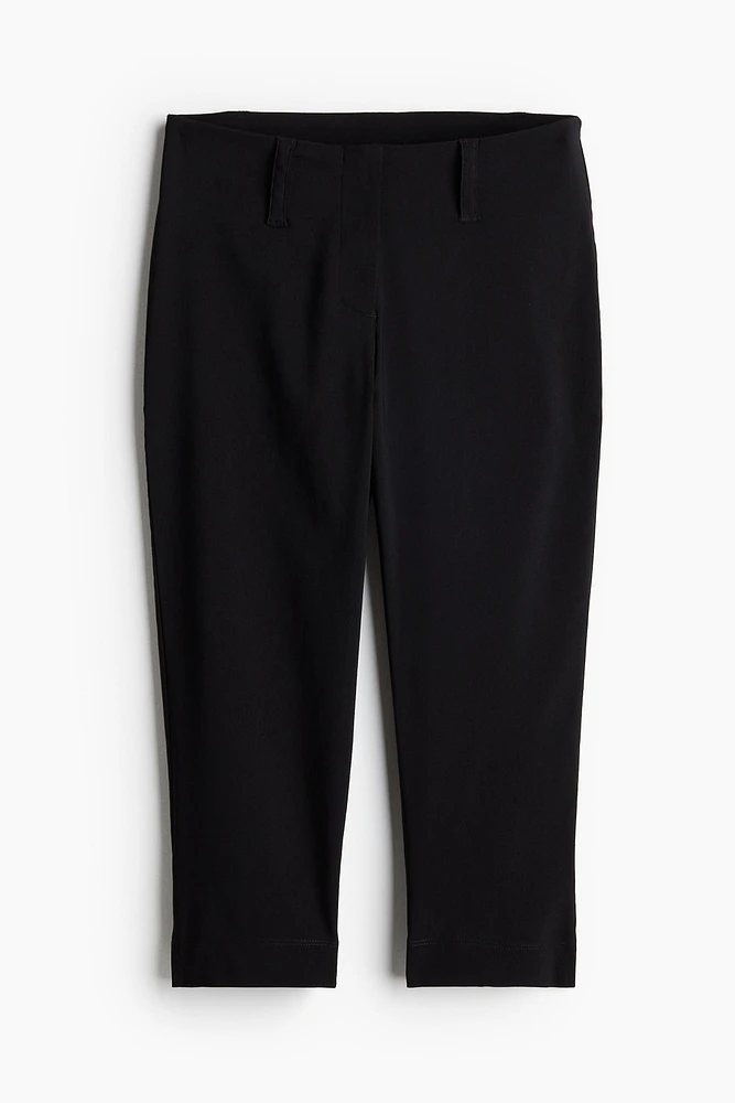 Slit-hem Capri Pants